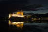 Eilean_Donan_at_dusk.jpg